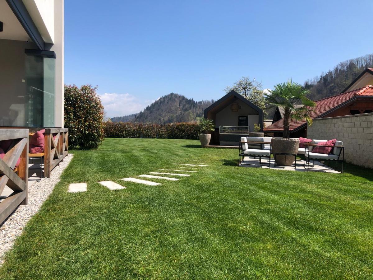 Na Vasi Restavracija In Prenocisca Hotel Škofja Loka Exterior foto