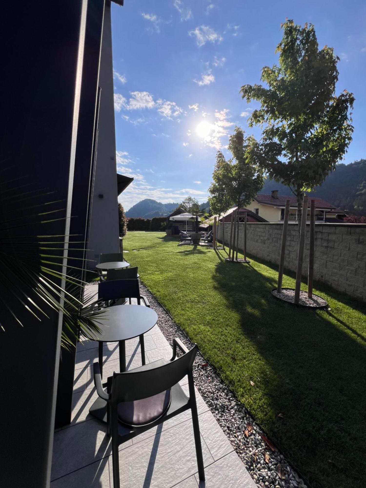 Na Vasi Restavracija In Prenocisca Hotel Škofja Loka Exterior foto